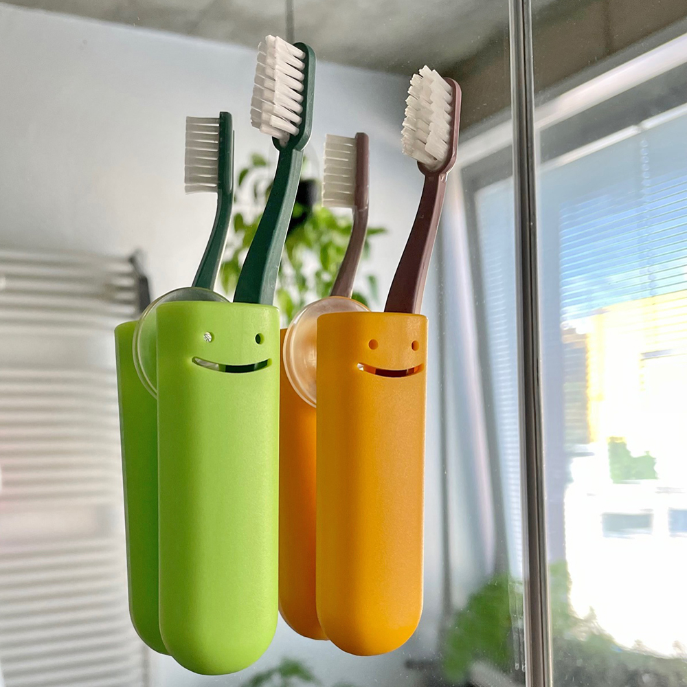 Držáčky na zubní kartáčky, Made in Japan